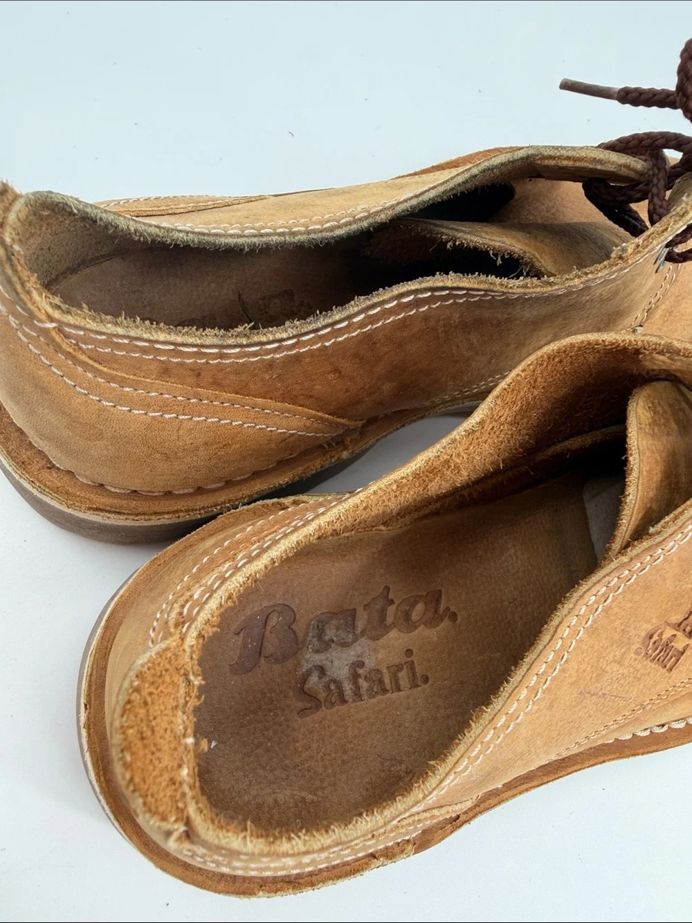 Authentic Bata Safari Kenya Low Cut Oxfords Desert Shoes Men's 9.5 Wheat NuBuck